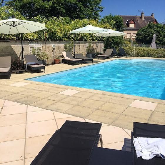 Logis Hotel De France La Chartre-sur-le-Loir Exterior foto